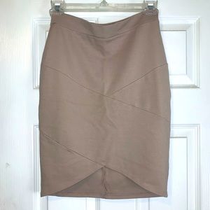 Charlotte Russe bodycon nude skirt great condition